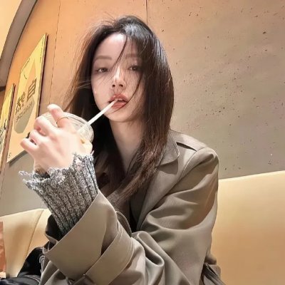 敦君与女朋友